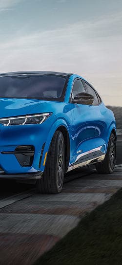 福特 Mustang mach_e_gt 高清手机竖屏壁纸