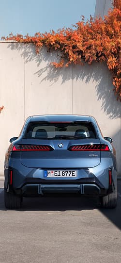 宝马 iX3 50 xDrive 高清手机竖屏壁纸