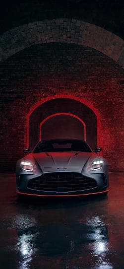 阿斯顿·马丁 Vantage S 高清手机竖屏壁纸