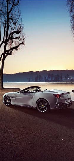 法拉利 Portofino novitec 高清手机竖屏壁纸