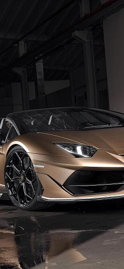 兰博基尼 Aventador SVJ ROADSTER 高清手机竖屏壁纸