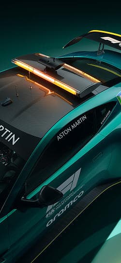 阿斯顿·马丁 Vantage F1 安全车 高清手机竖屏壁纸
