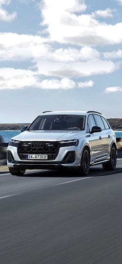 奥迪 Q7 tfsi e quattro 高清手机竖屏壁纸
