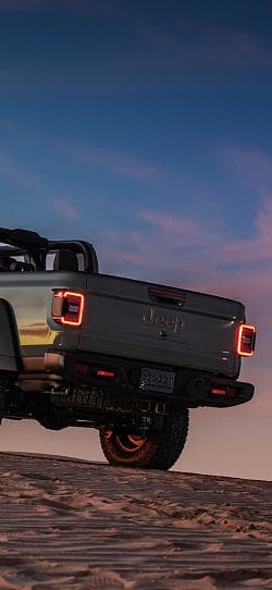Jeep 角斗士 mojave x 高清手机竖屏壁纸