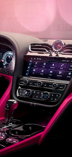 宾利 添越 v8 s curated by mulliner 高清手机竖屏壁纸