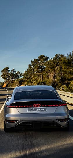 奥迪 A6 e-tron concept 高清手机竖屏壁纸