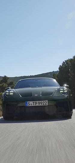 保时捷 911 GT3 Touring 高清手机竖屏壁纸