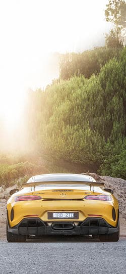 奔驰 AMG GT r pro 高清手机竖屏壁纸