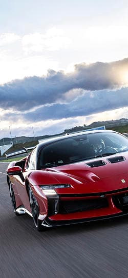 法拉利 SF90 xx stradale 高清手机竖屏壁纸