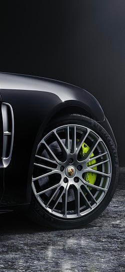 保时捷 Panamera Platinum Edition 高清手机竖屏壁纸