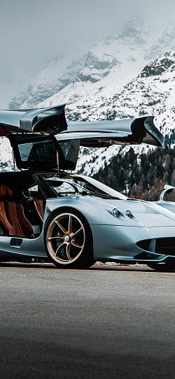 帕加尼 Huayra codalunga 高清手机竖屏壁纸