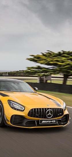 奔驰 AMG GT r pro 高清手机竖屏壁纸