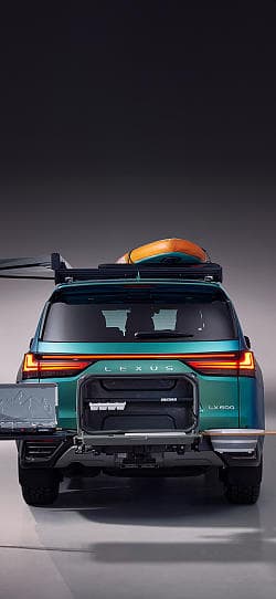 雷克萨斯 LX 600 高清手机竖屏壁纸