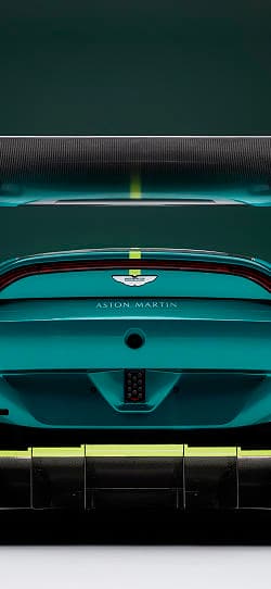阿斯顿·马丁 Vantage gt3 高清手机竖屏壁纸