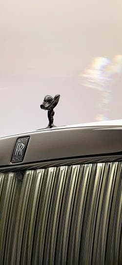 劳斯莱斯 古斯特 BLACK BADGE SERIES II 高清手机竖屏壁纸