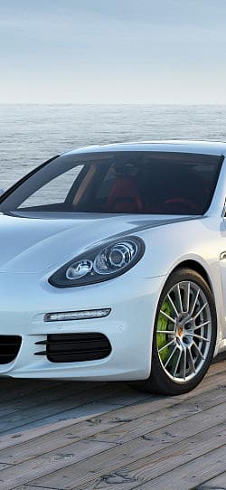 保时捷 Panamera s e-hybrid 高清手机竖屏壁纸