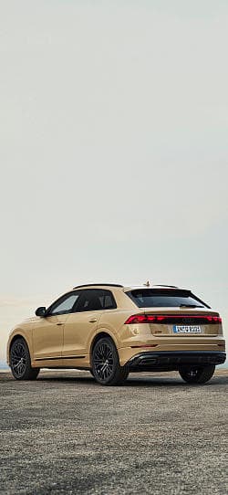 奥迪 Q8 55 tfsi quattro s line 高清手机竖屏壁纸