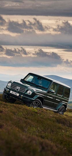 奔驰 G级 400 d amg line 高清手机竖屏壁纸