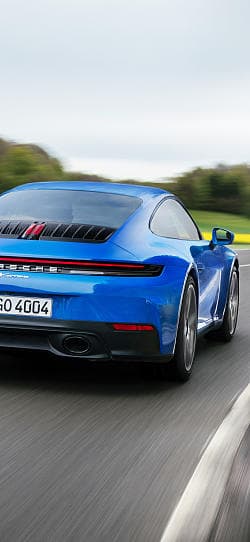 保时捷 911 carrera 高清手机竖屏壁纸