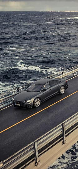 奥迪 A8 quattro s line 高清手机竖屏壁纸