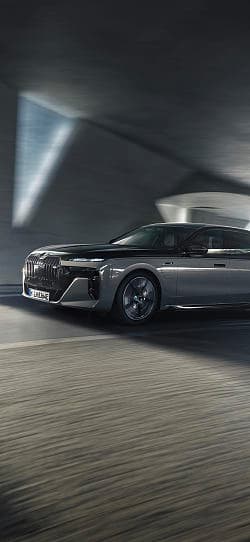 宝马 7系 m760e xdrive 高清手机竖屏壁纸
