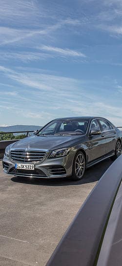 奔驰 S级 500 lang amg line 高清手机竖屏壁纸