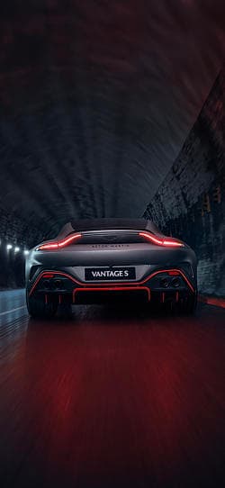 阿斯顿·马丁 Vantage S 高清手机竖屏壁纸