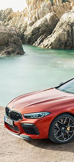宝马 M8 competition cabrio 高清手机竖屏壁纸