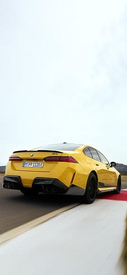 宝马 M5 m performance parts 高清手机竖屏壁纸
