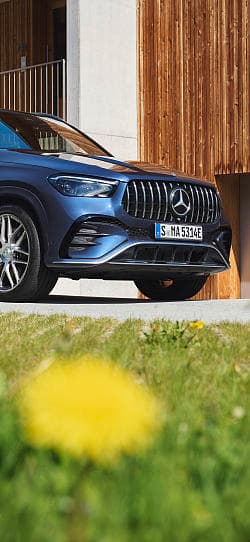 奔驰 GLE 53 hybrid 4matic 高清手机竖屏壁纸