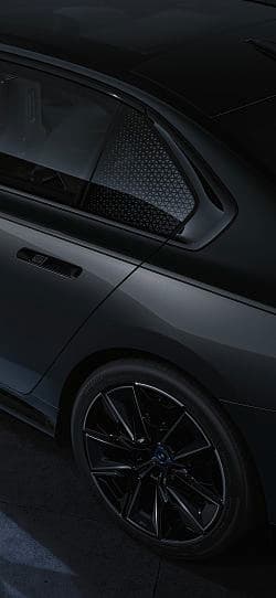 宝马 7系 m760e xdrive 高清手机竖屏壁纸