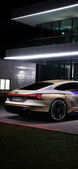奥迪 e-tron gt  高清手机竖屏壁纸