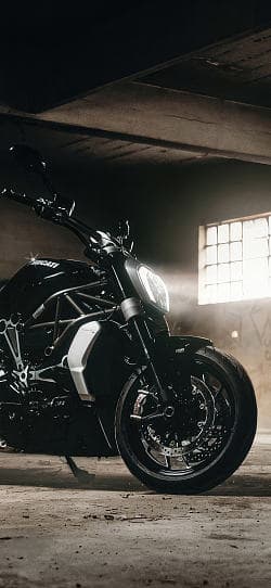 杜卡迪 XDIAVEL  高清手机竖屏壁纸