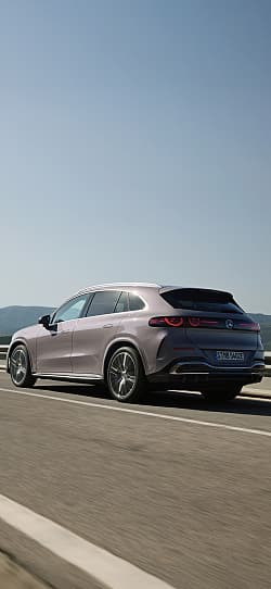 奔驰 GLC EQ 高清手机竖屏壁纸