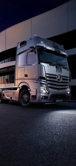 奔驰 Actros 1863 ls 4x2 edition 高清手机竖屏壁纸