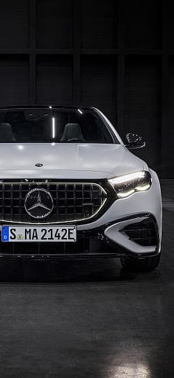 奔驰 AMG E 53_hybrid_4matic 高清手机竖屏壁纸