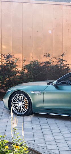 奔驰 AMG SL 63 s e performance 高清手机竖屏壁纸