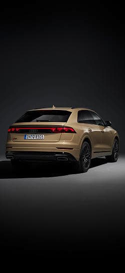 奥迪 Q8 55 tfsi quattro s line 高清手机竖屏壁纸