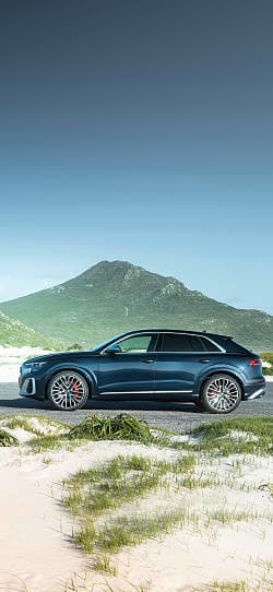 奥迪 SQ8 tfsi 高清手机竖屏壁纸