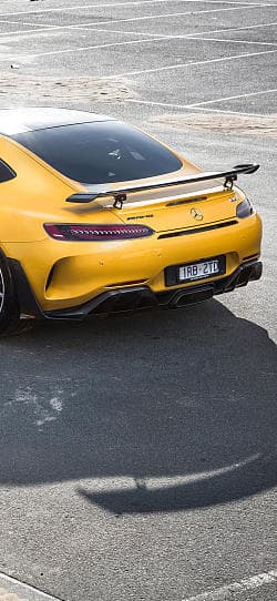 奔驰 AMG GT r pro 高清手机竖屏壁纸