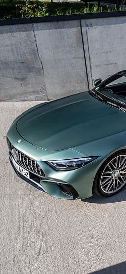 奔驰 AMG SL 63 s e performance 高清手机竖屏壁纸