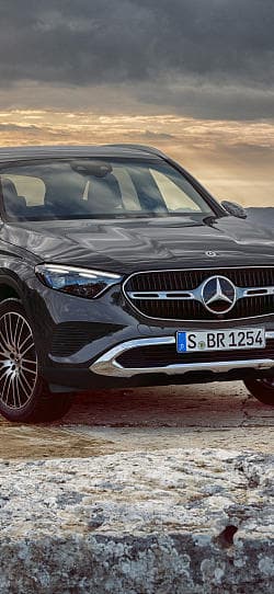奔驰 GLC 300_4matic 高清手机竖屏壁纸