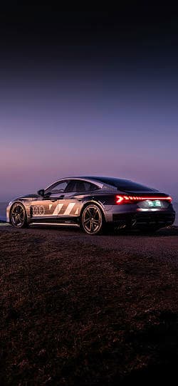 奥迪 e-tron gt  高清手机竖屏壁纸