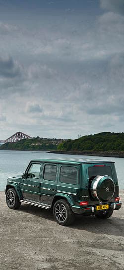 奔驰 G级 400 d amg line 高清手机竖屏壁纸