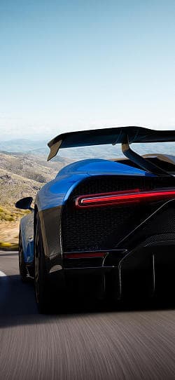 布加迪 Chiron pur sport 高清手机竖屏壁纸
