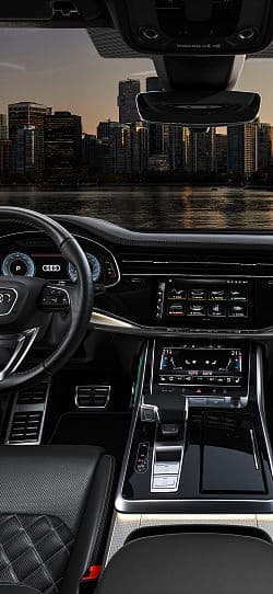 奥迪 Q7 55_tfsi_quattro 高清手机竖屏壁纸