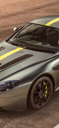 阿斯顿·马丁 Vantage amr 高清手机竖屏壁纸