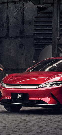 比亚迪 汉 EV  高清手机竖屏壁纸