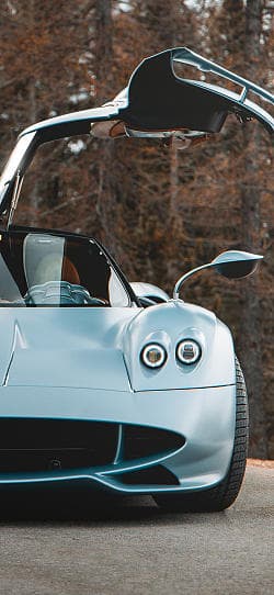 帕加尼 Huayra codalunga 高清手机竖屏壁纸