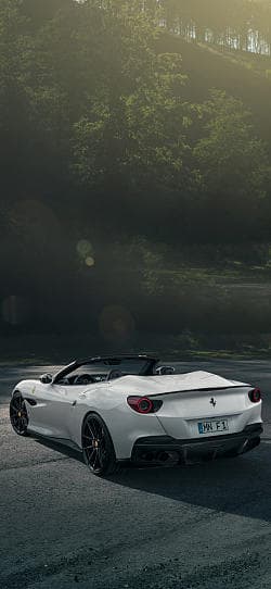 法拉利 Portofino m novitec 高清手机竖屏壁纸